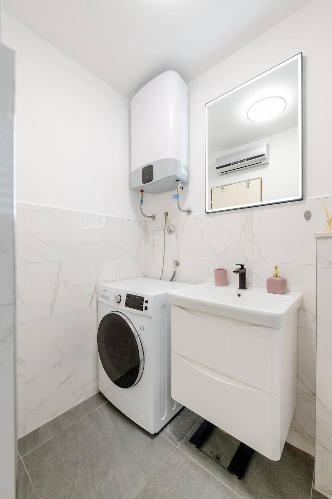 Appartamento Apartman Jam Solin Esterno foto